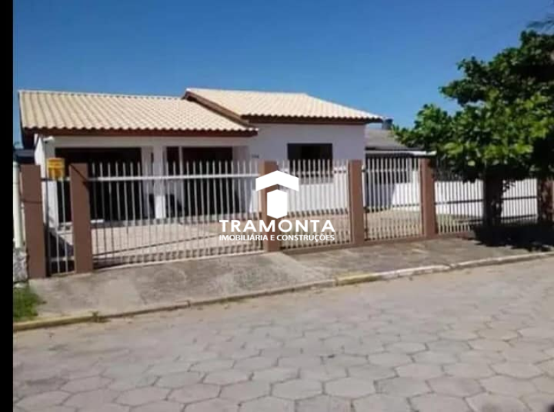 Casa em Alvenaria Mobiliada com Edicula