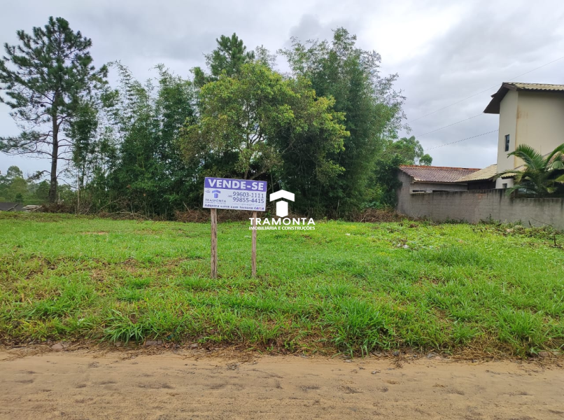 Terreno de Esquina no Loteamento Menino Deus