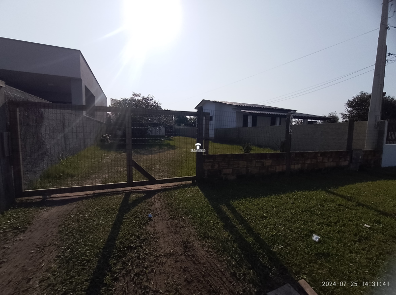 Casa em Alvenaria com Terreno Escriturado e Averbado