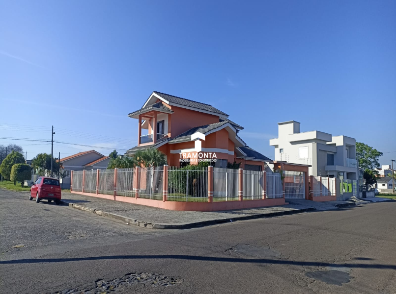 Casa Escriturada e Averbada com Piscina! 