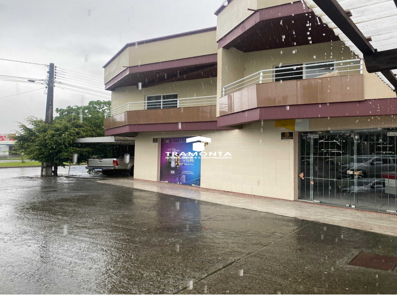 Edifício Residencial e Comercial - Escriturado e Averbado.